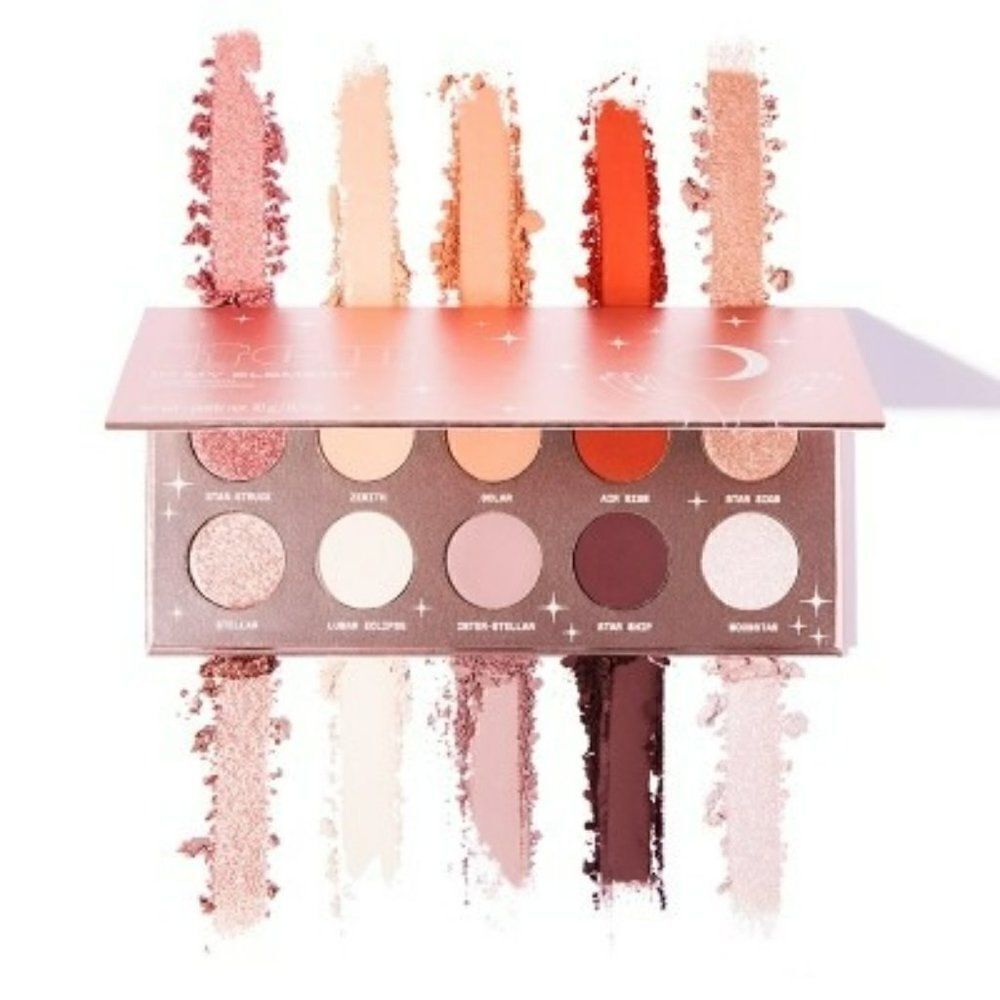 Item Beauty by Addison Rae - In My Element Eyeshadow Palette